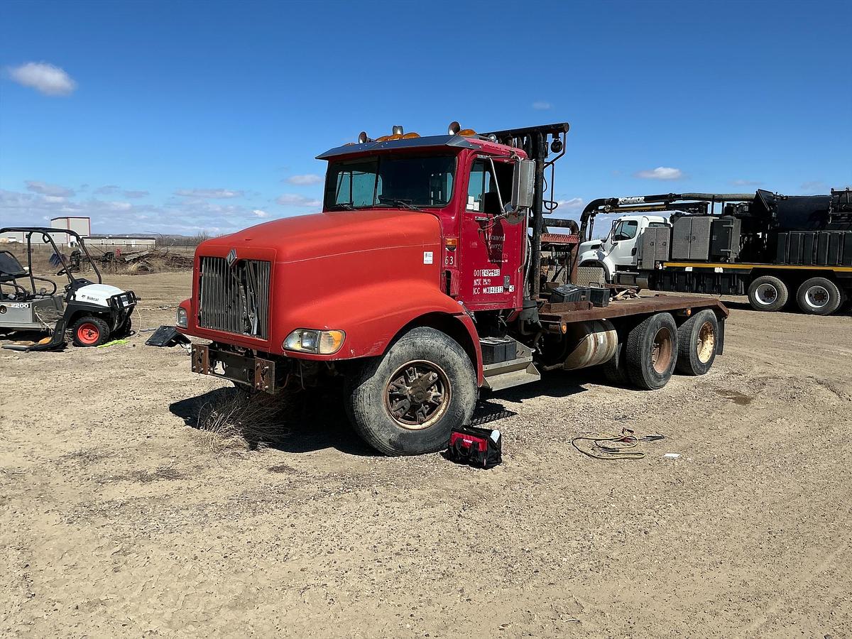 Used International Semi Winch Truck 