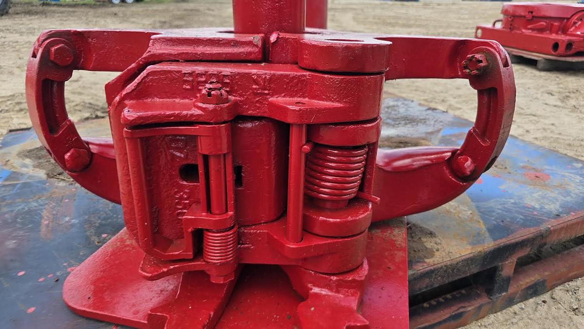 Used 4 1/2 350 TON DRILL PIPE ELEVATOR