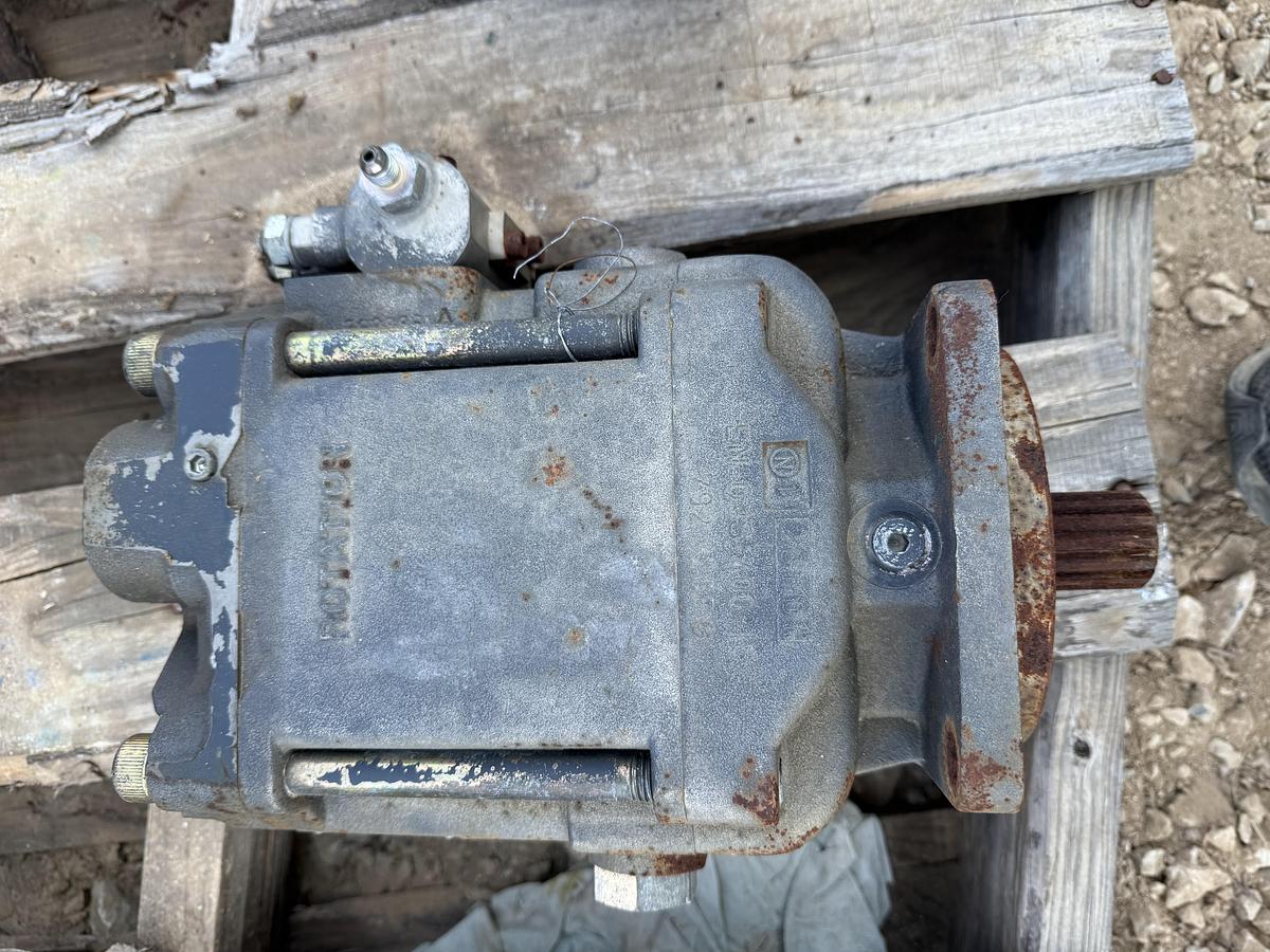 Used Hawe Hydraulic Piston Pump V60N-090, Ingersoll Rand Air Starter & Electric Pump