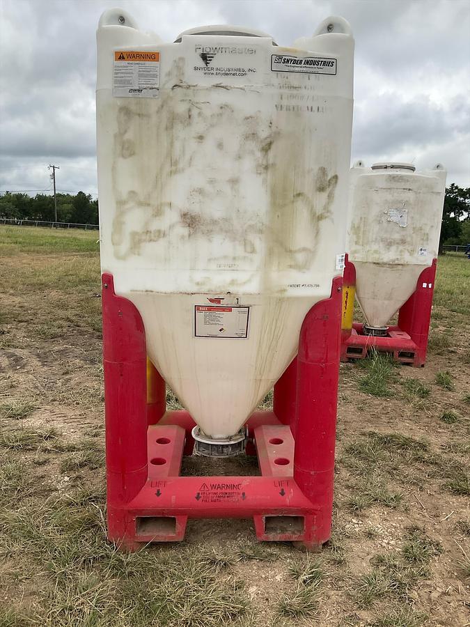 Used Snyder Flow Master Hopper