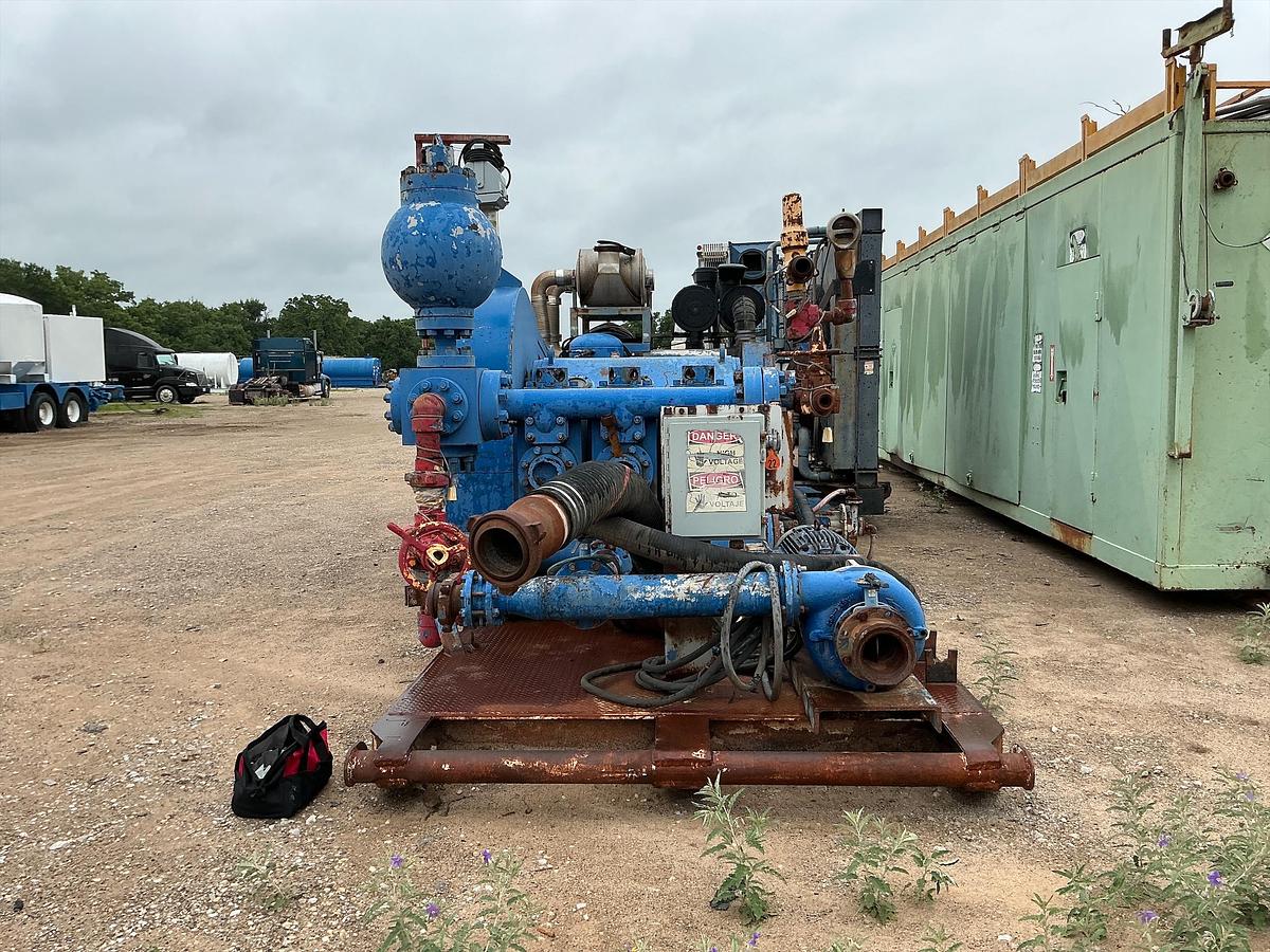 Used 2007 Sinocan MD8 Triplex Mud Pump
