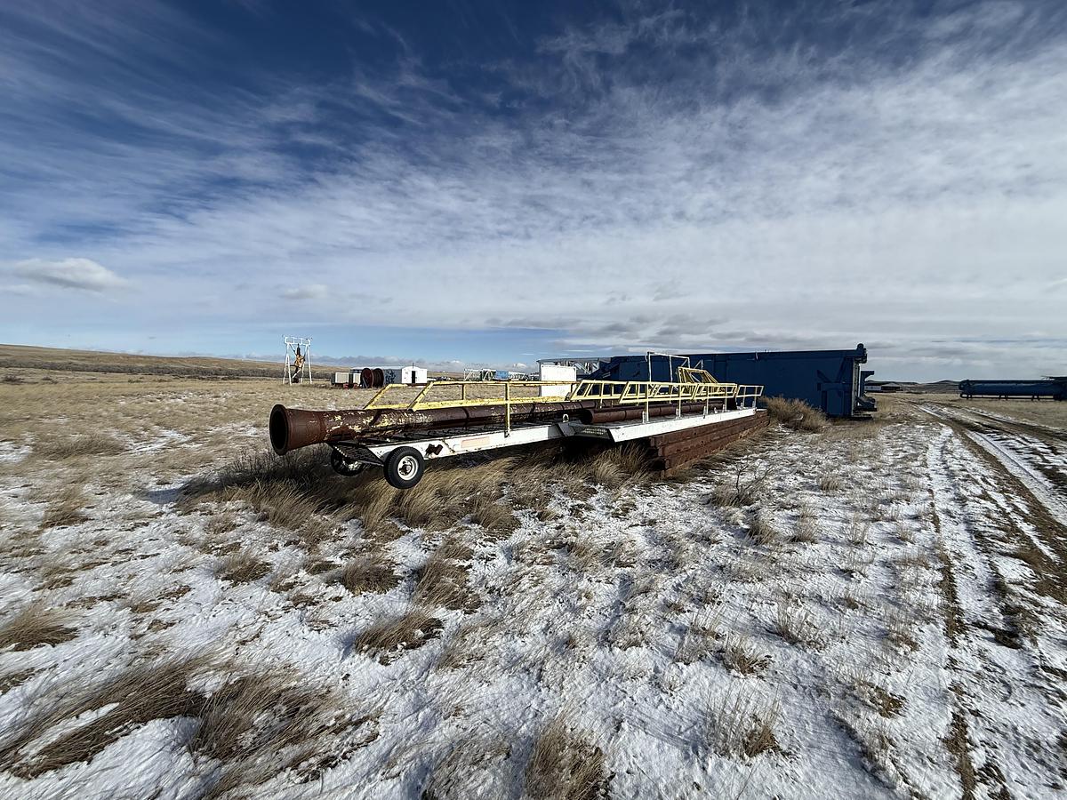 Used Sign, Stairs, Mouse Hole, Pipe, Railing Rig #235