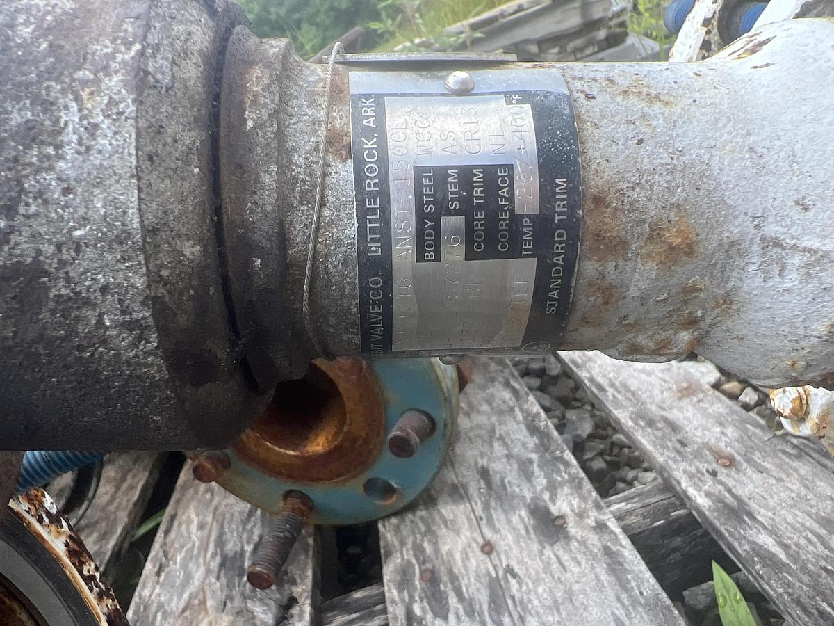 Used Pallet of Valves - 6X4, 8X6, 3X3