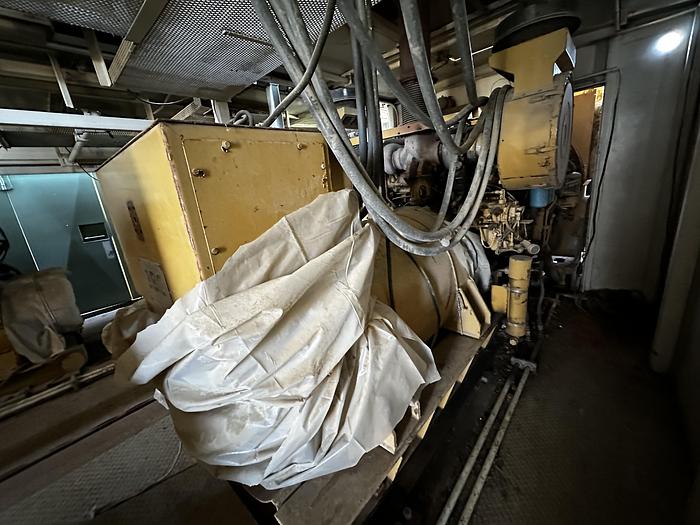 Used 2001 Cat 3508 800KW Generator