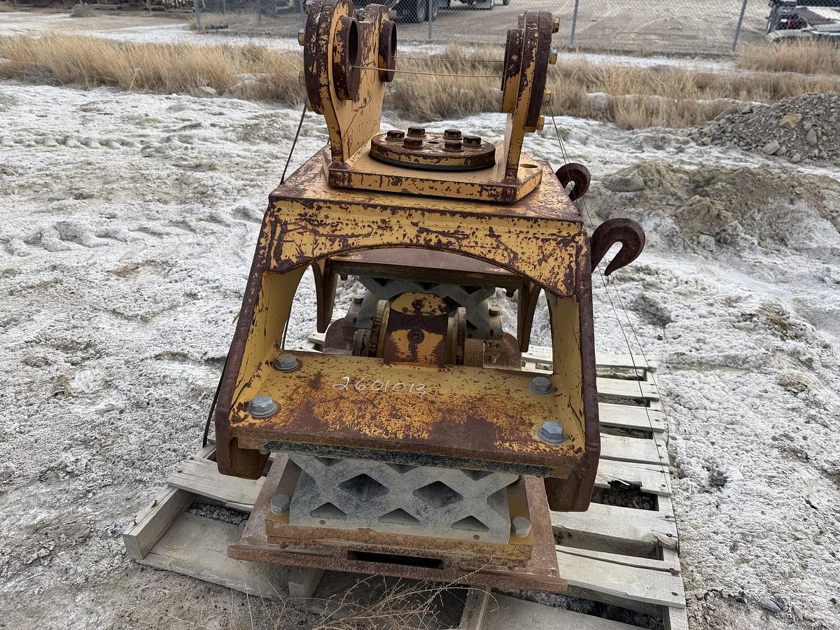 Used BTI 24in Plate Compactor Attachment