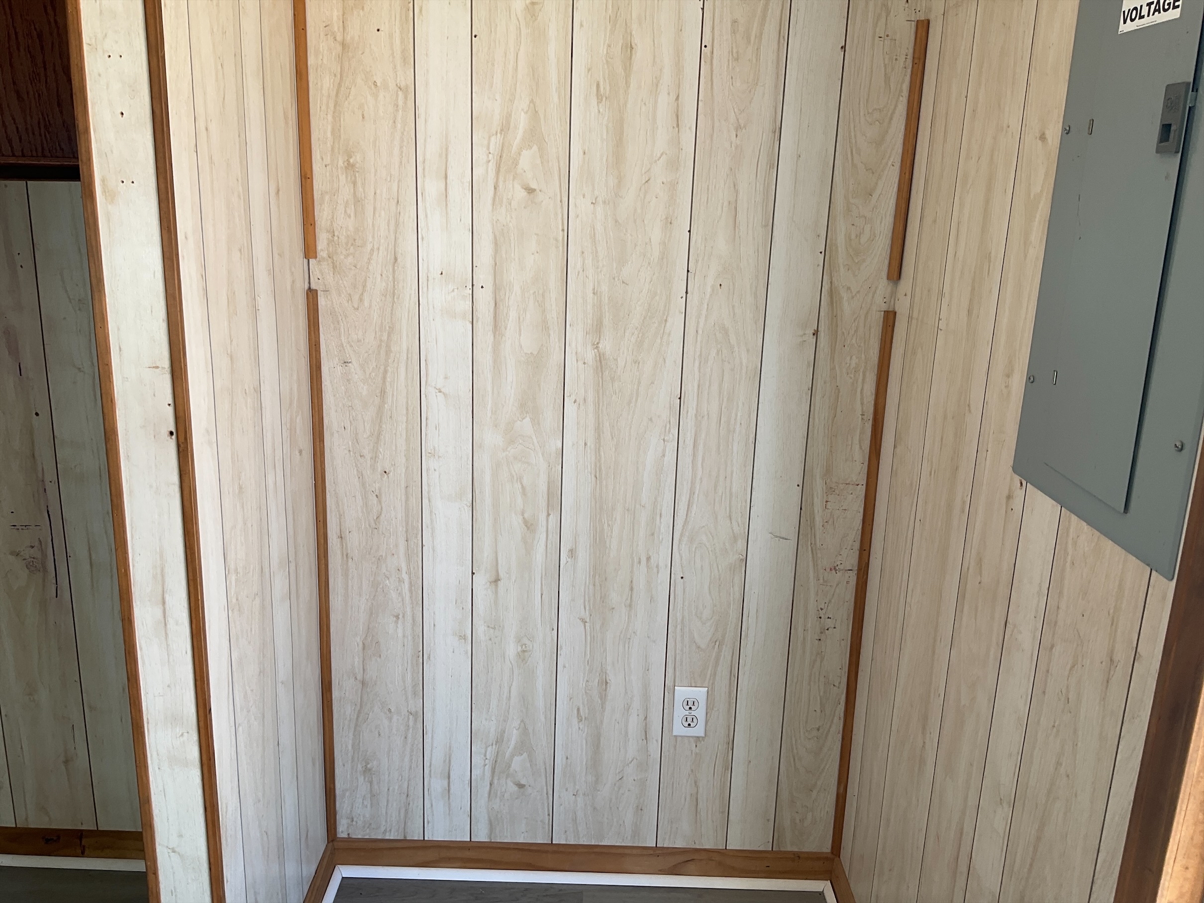Used 2011 DBI RM200Man Camp