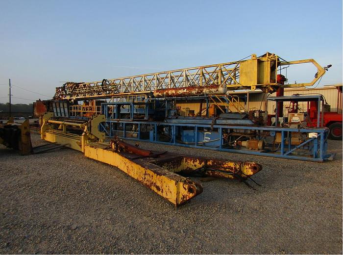 Used 2007 Aggressor  400 HP Drill Rig