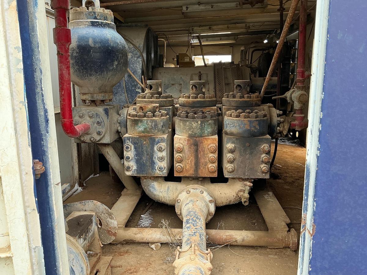 Used Welded Steel Enclosed Mud Pump Shed Skid 