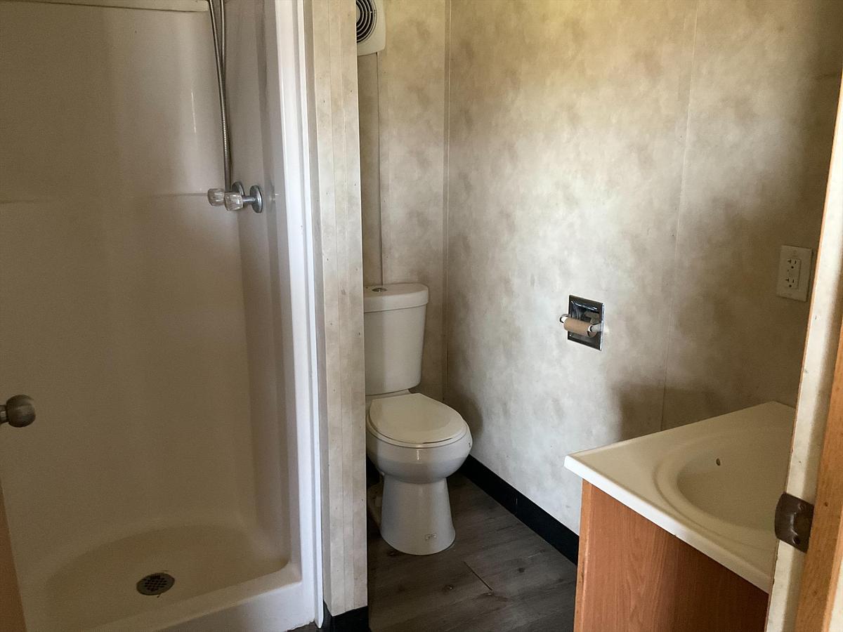 Used Ameritech 3 Bdrm 2 Bth Man Camp