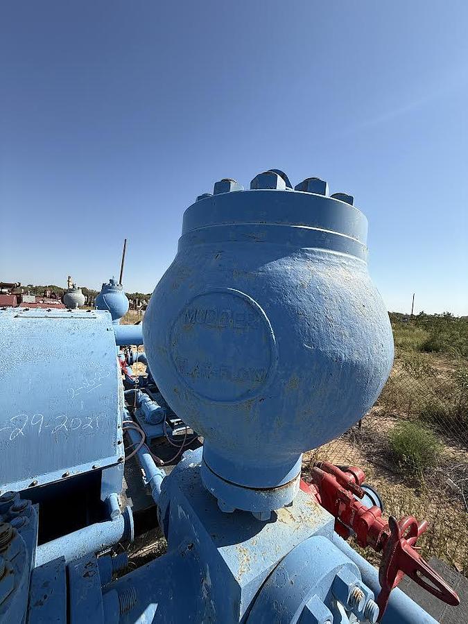 Used National 10P-1300 Triplex Mud Pump