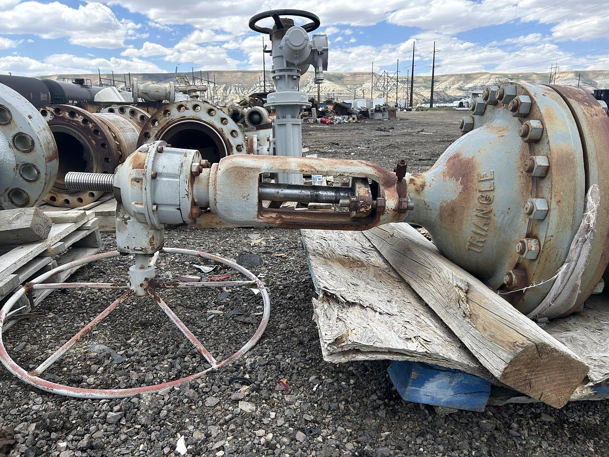 Used 14" Valve with Actuator