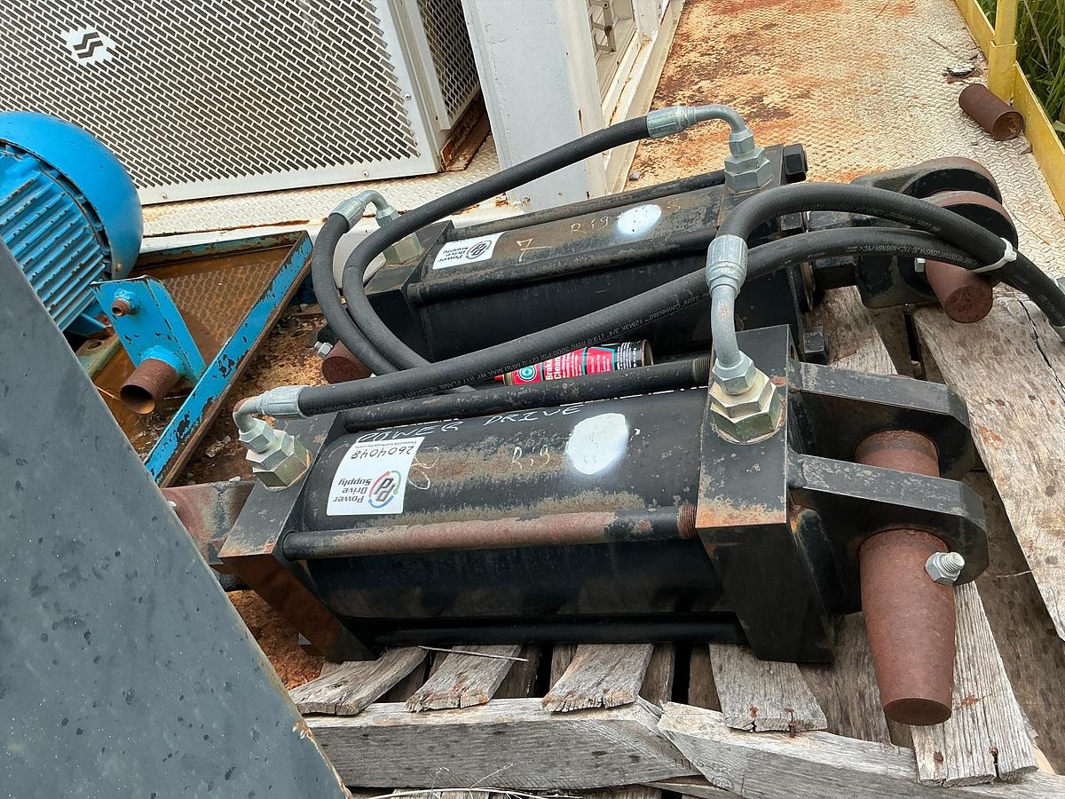 Used Hydraulic Cylinders 2x 