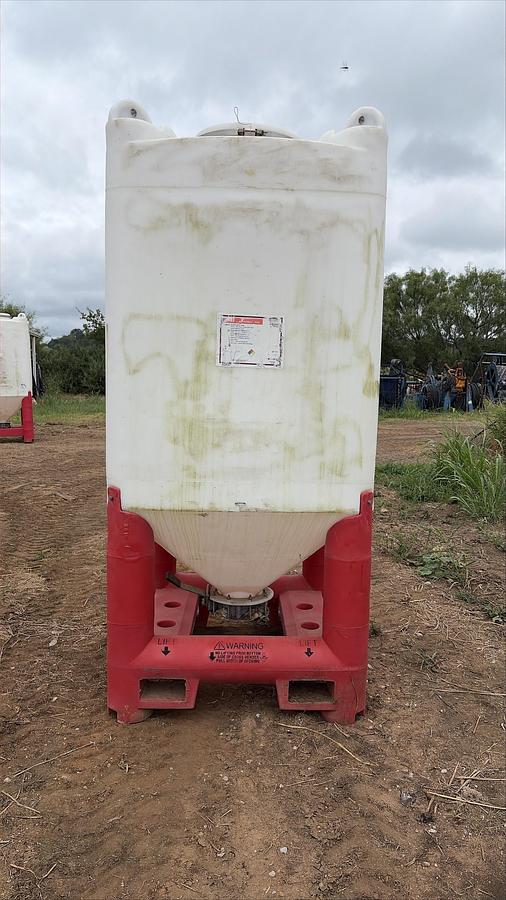 Used Snyder Flow Master Hopper