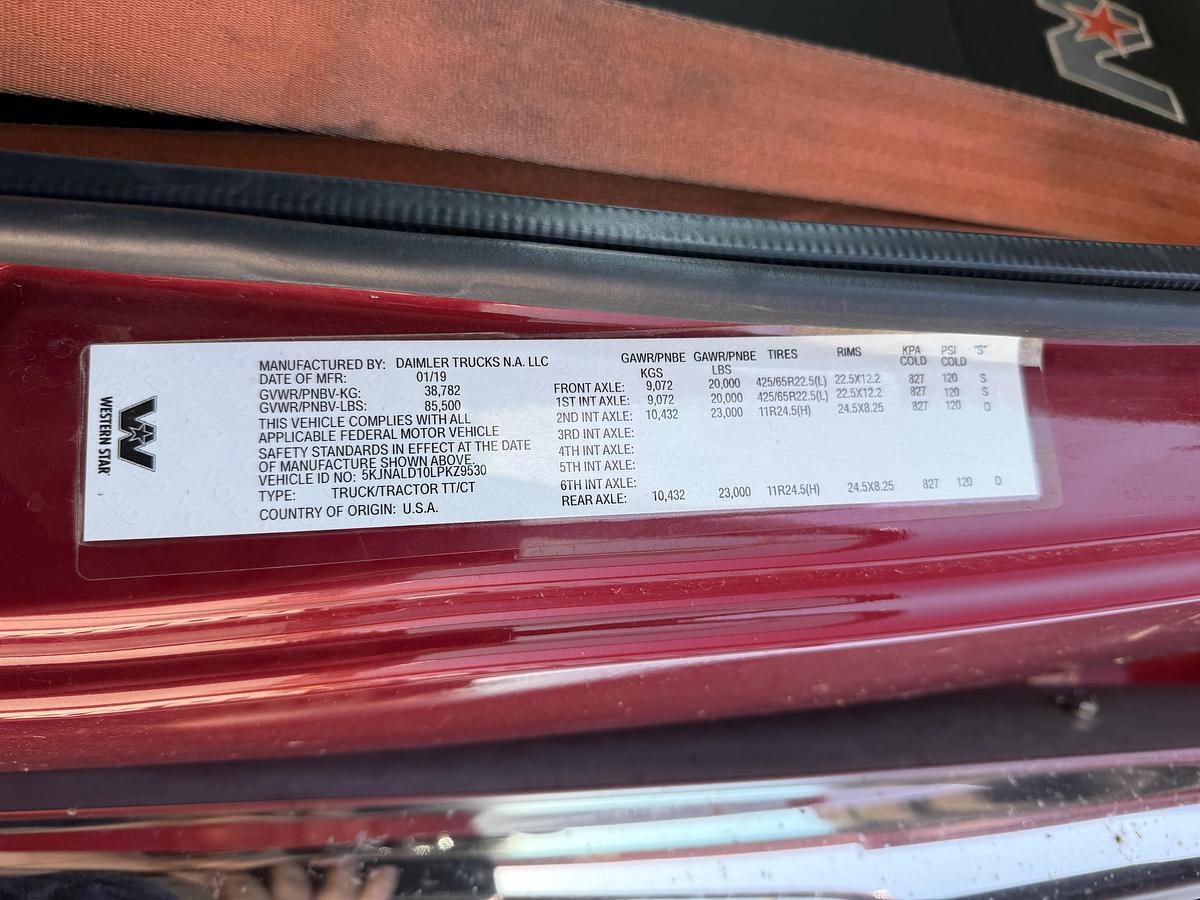 Used 2020 Western Star 4900SB Winch Truck w/Conventional Sleeper