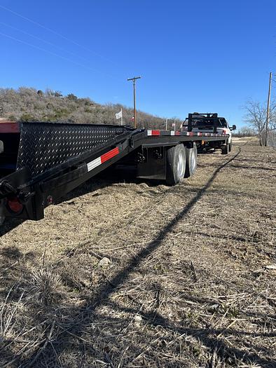 Used 2018 Texas Pride Tandem Axle Gooseneck Flatbed