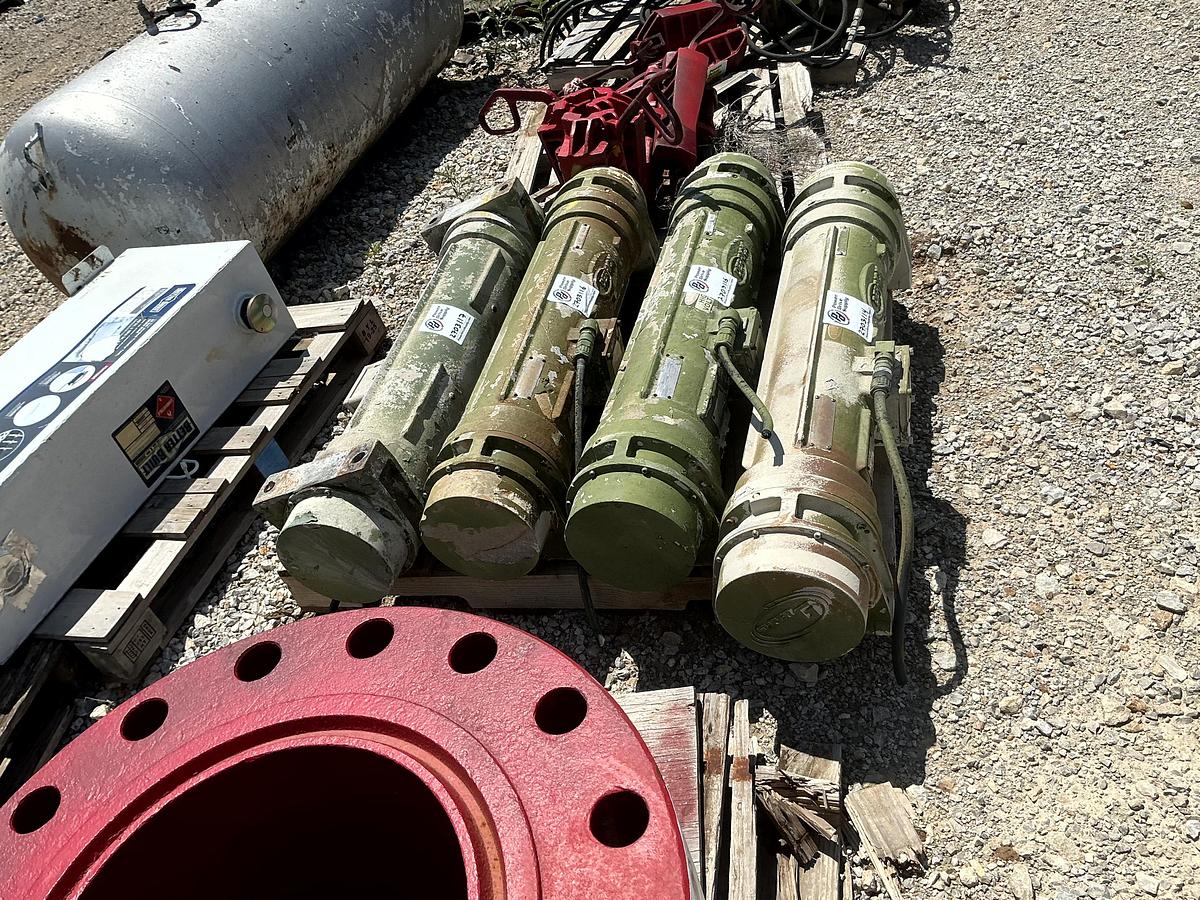 Used Derrick Electrical Industrial Vibrator