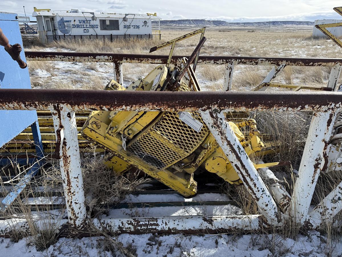 Used Junk Tub with Air Tugged Railing Coolers Rig #235