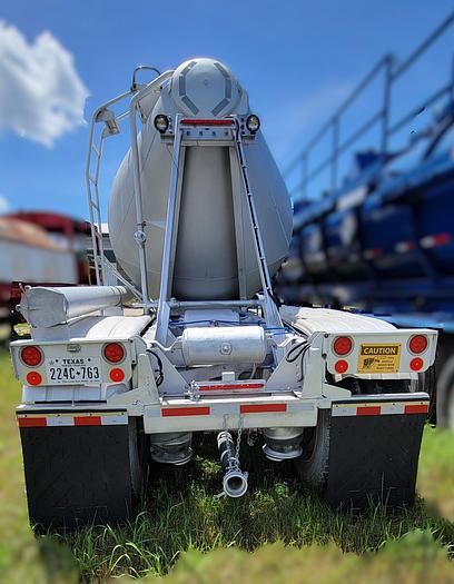 Used 1984 Fruehauf Corporation Cementer