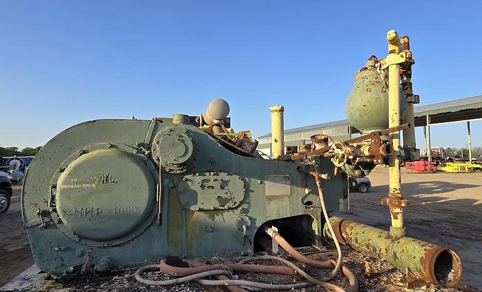 Used HHF-1000 Triplex Mud Pump with 3508 Cat Engine