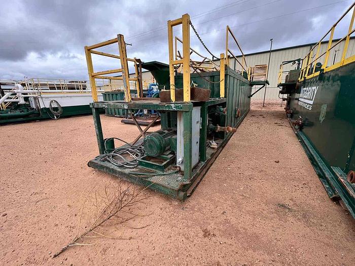 Used Mud Pit 200 BBL with shaker
