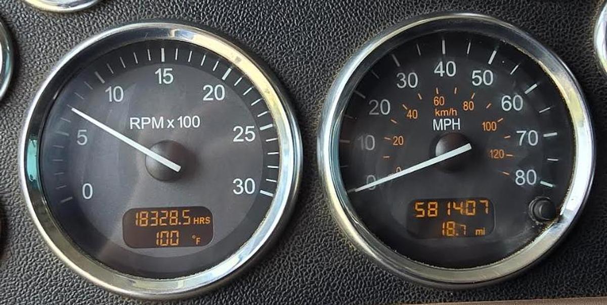 Used 2015 Peterbilt 389 Winch Truck