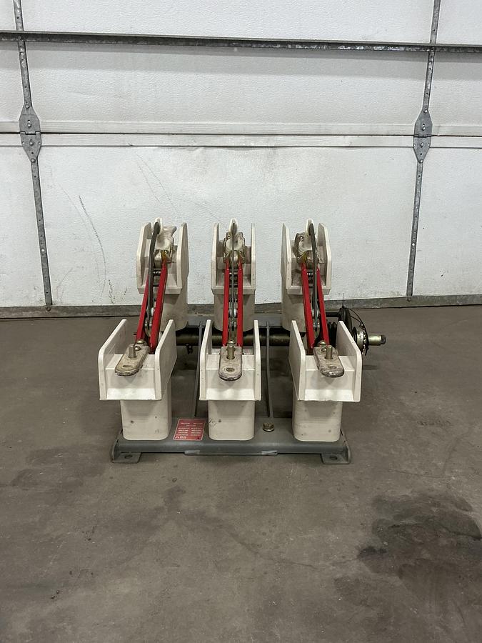 Used VERSARUPTER Interrupter Switch