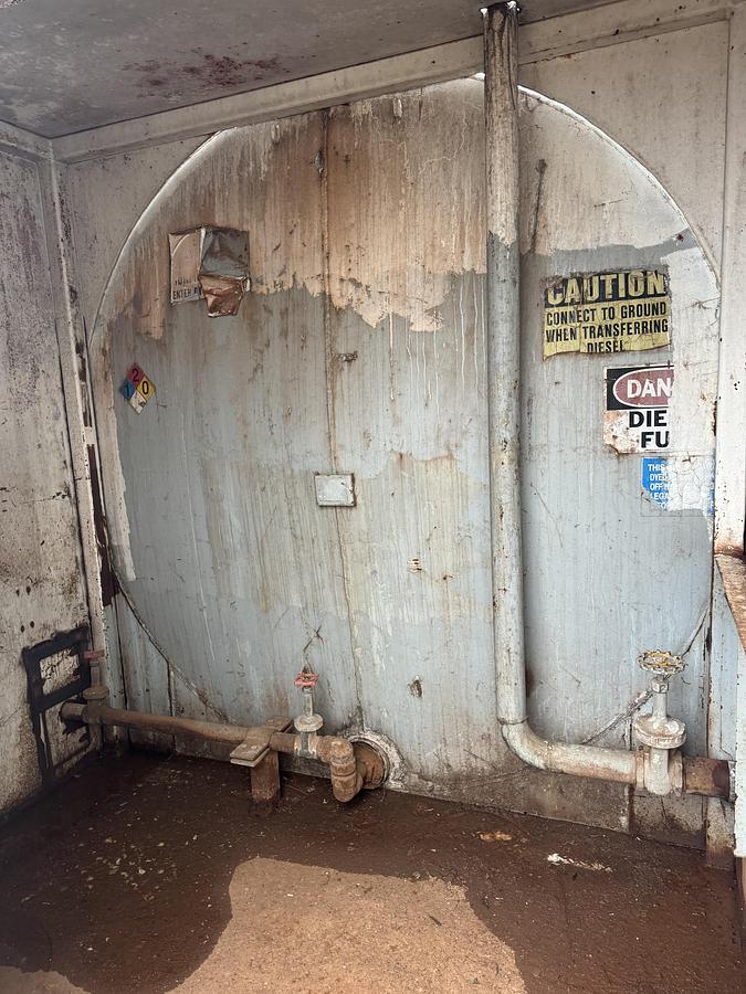 Used 12,000 Gallon Fuel Tank W/Pump Cabinet Each End