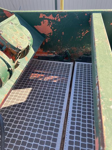 Used Mud Mixing Tank 200 BBL with shaker