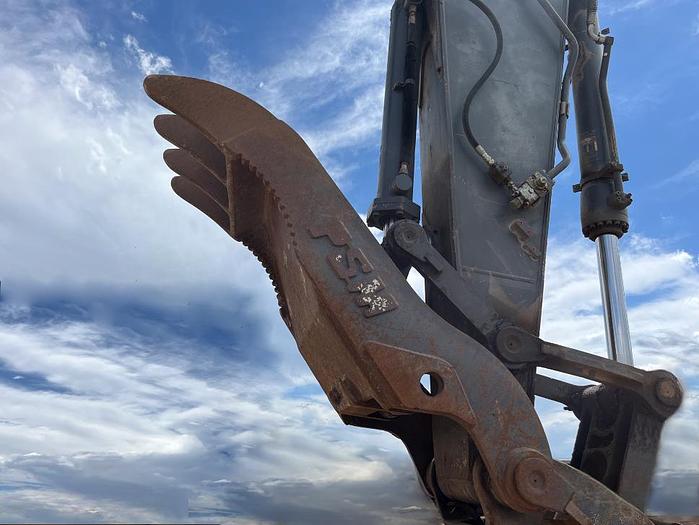 Used 2014 Volvo ECR305CL Tracked Excavator with Hydraulic Thumb