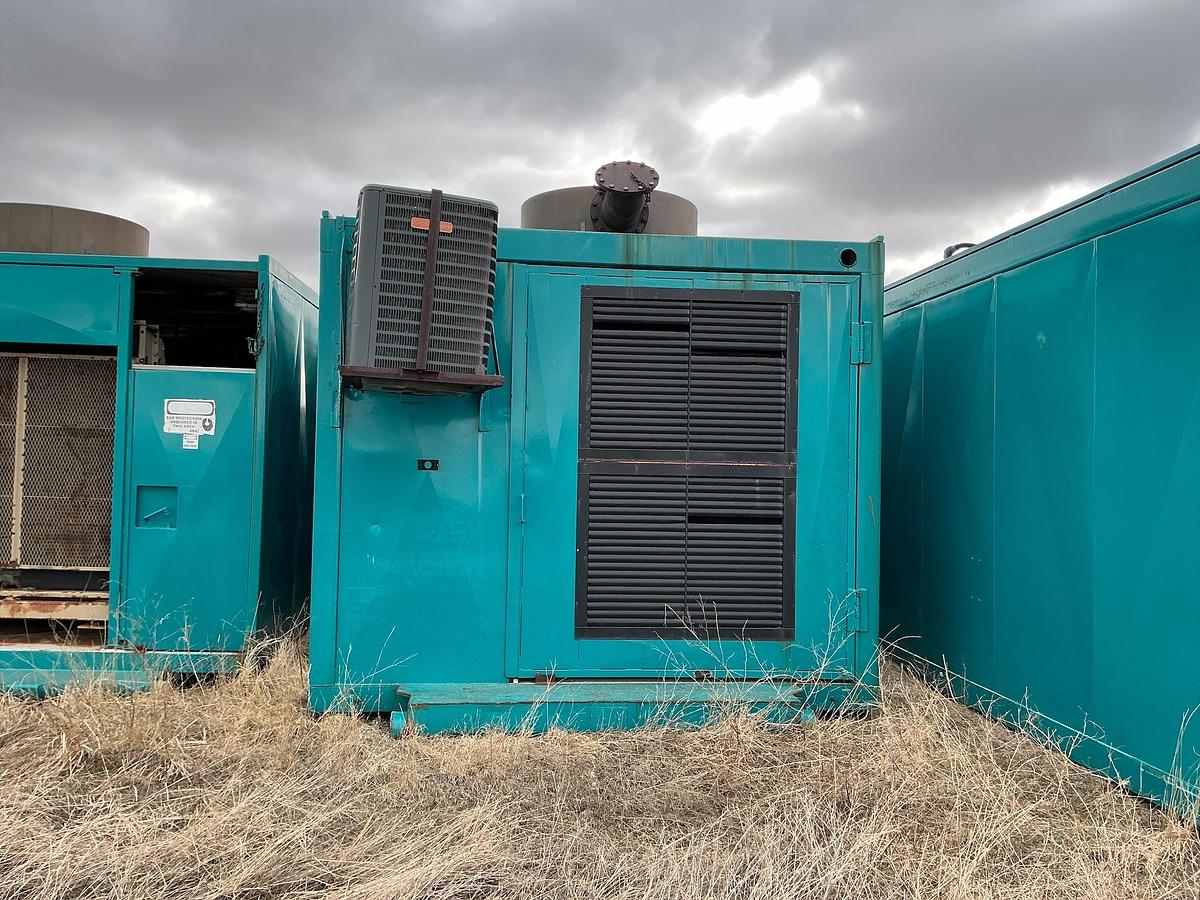 Used 2005 Cummins 500kw Diesel Generator 