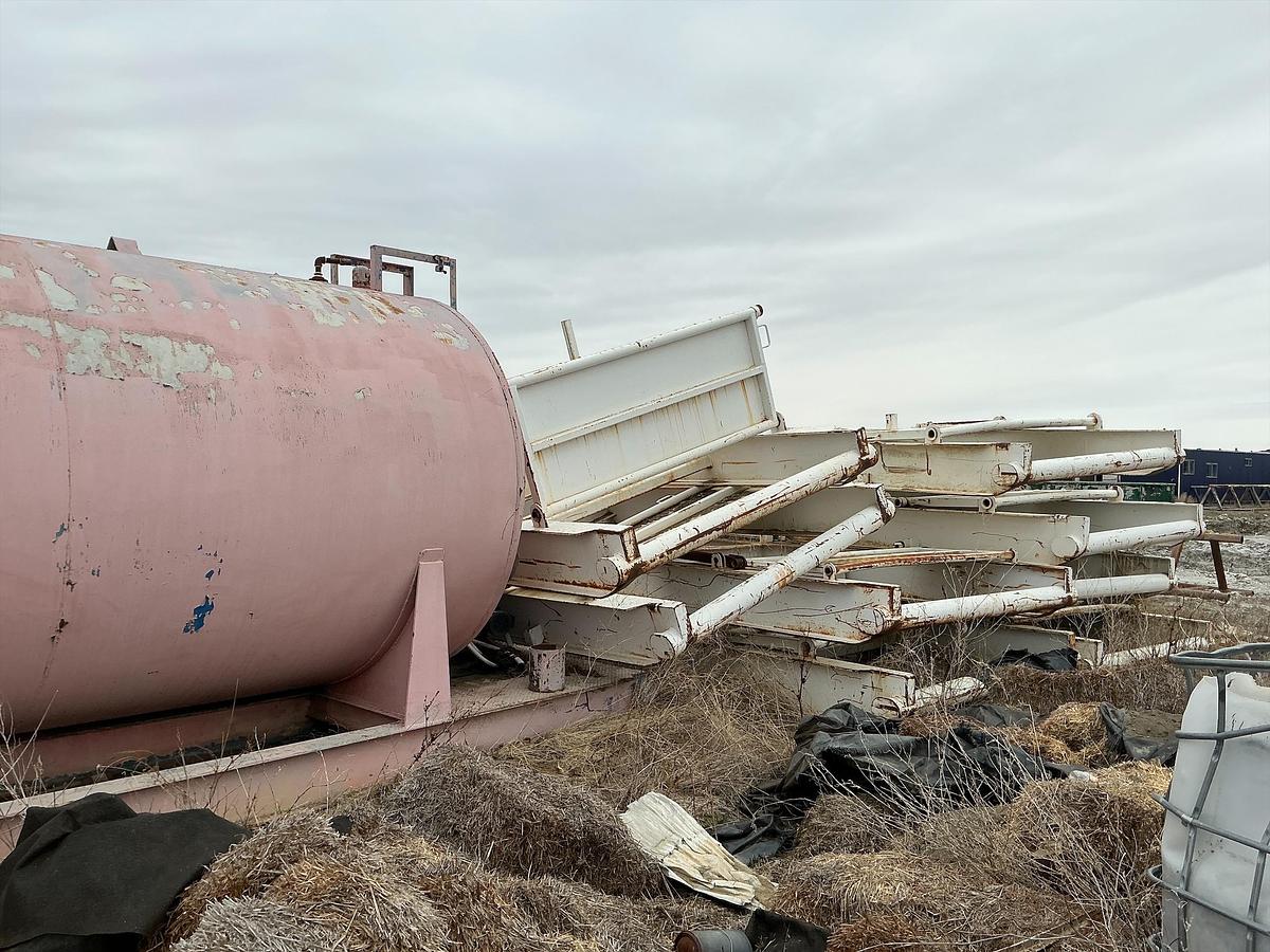 Used Welded Steel Pipe Tub, Skids 