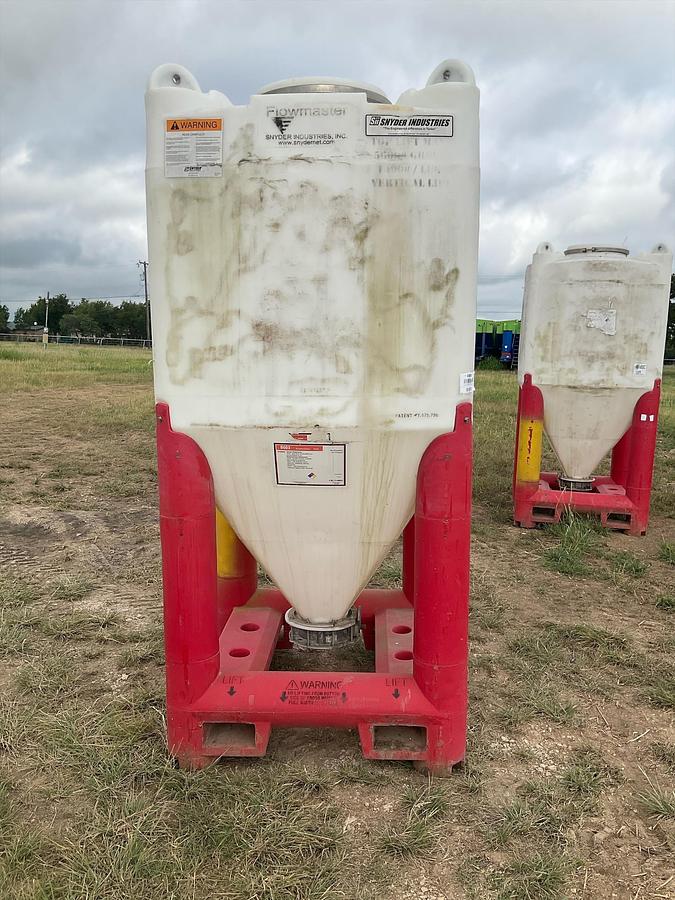 Used Snyder Flow Master Hopper 