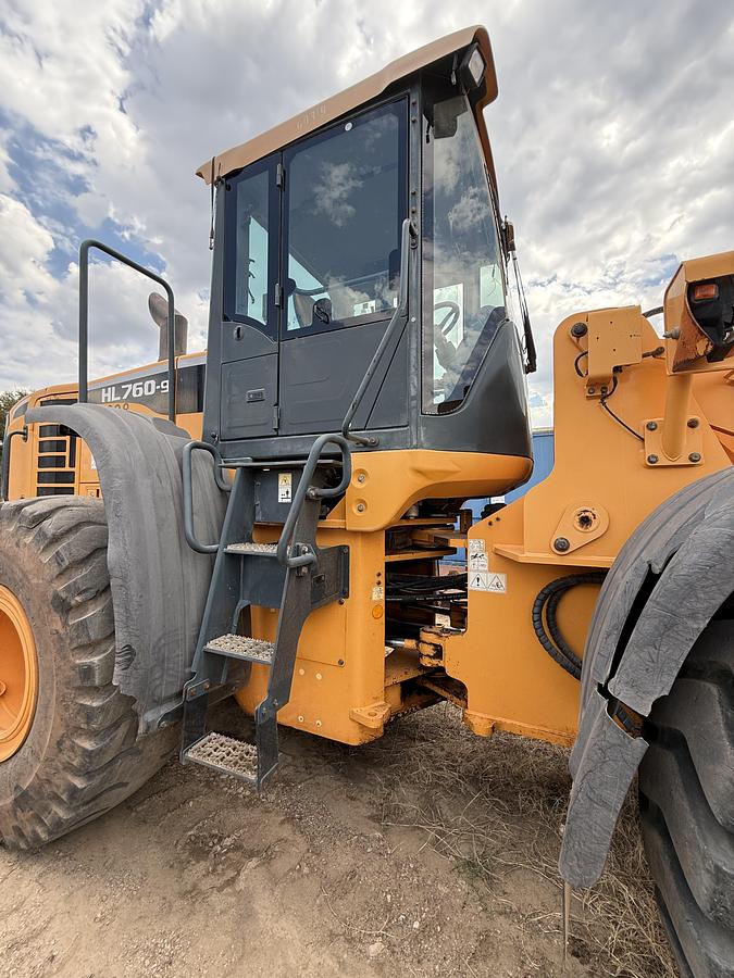Used Hyundai HL760-9 Wheel Loader