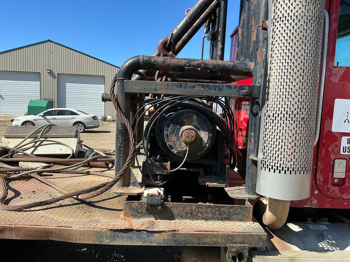 Used International Semi Winch Truck 