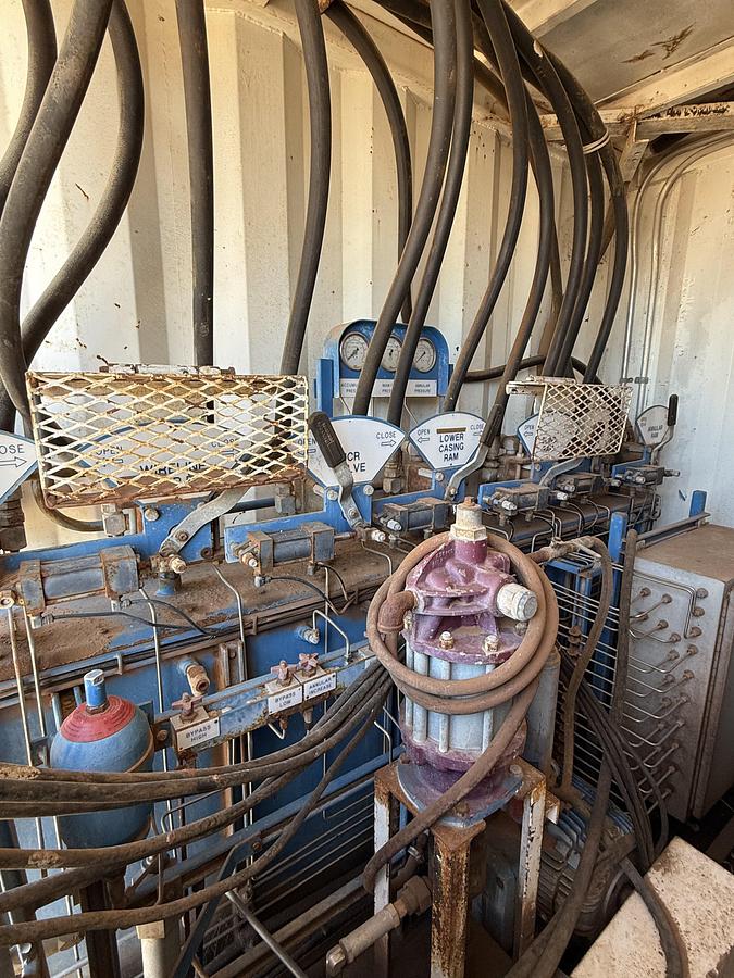 Used Accumulator 10-Station Closing Unit