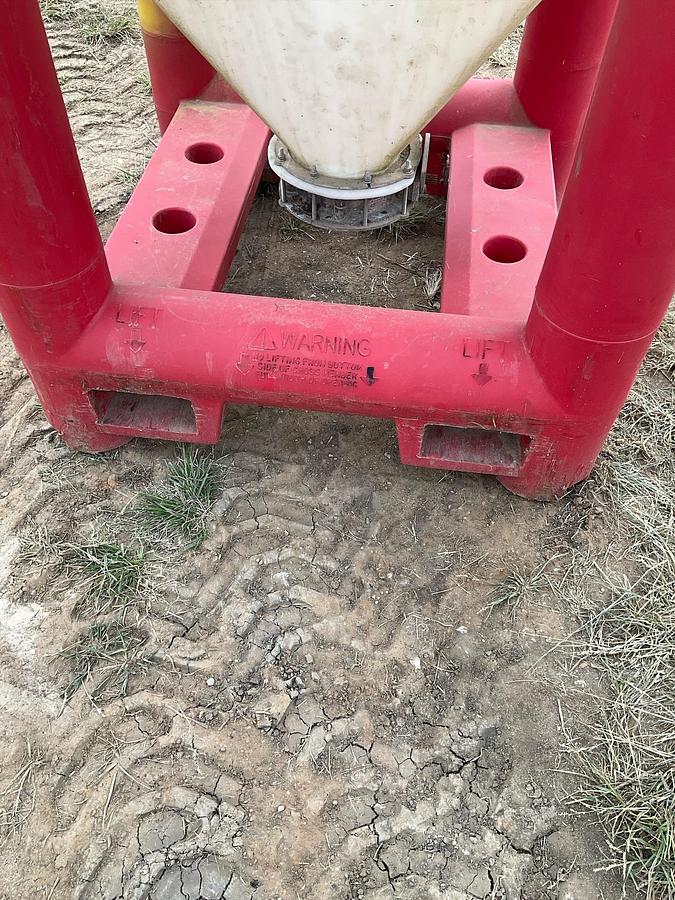Used Snyder Flow Master Hopper