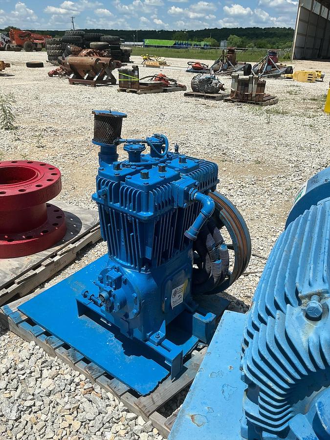 Used Air Compressor LS22