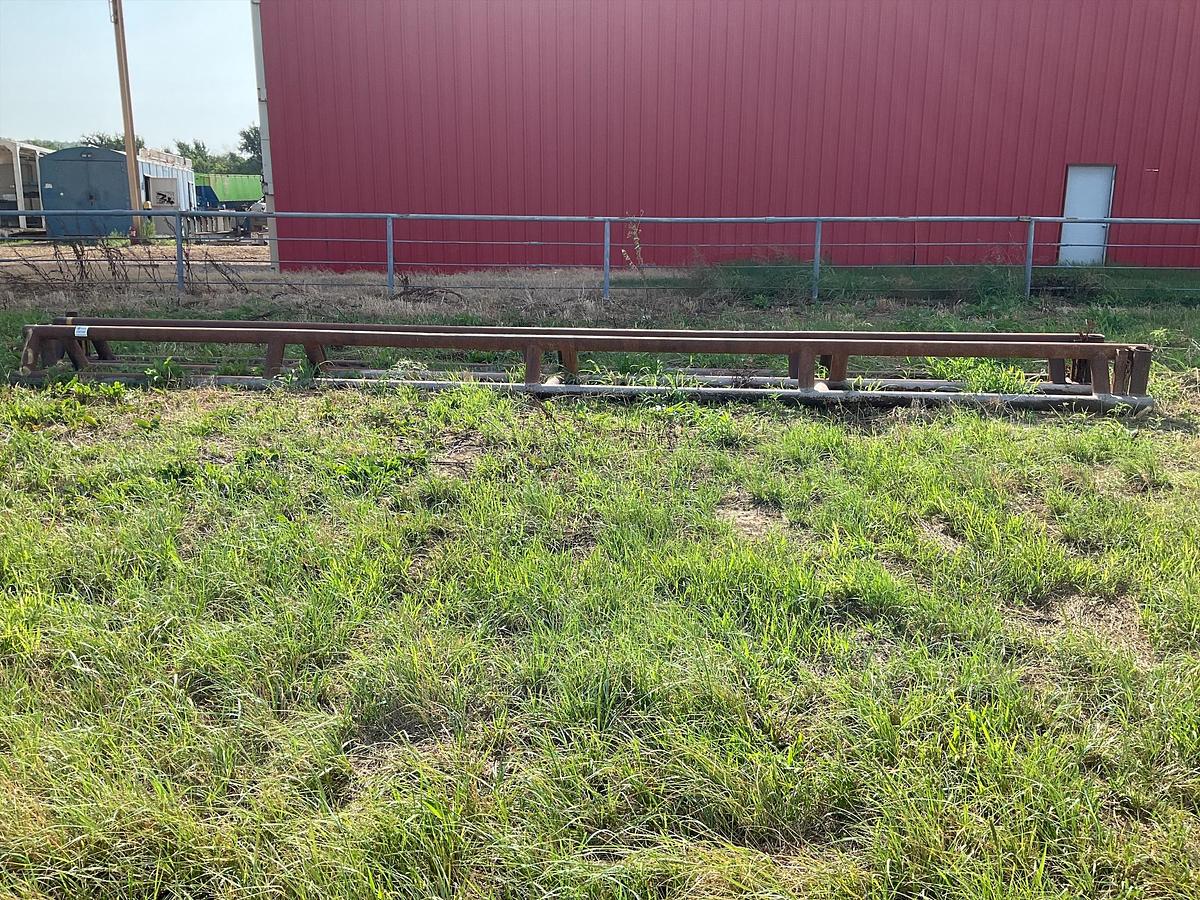 Used Pipe Racks – Set of 2