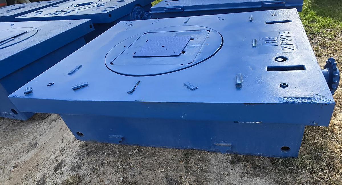 Used RG ZP275 Rotary Table