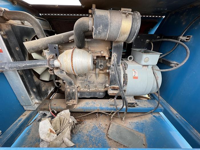 Used Combo Light and Water Trailer