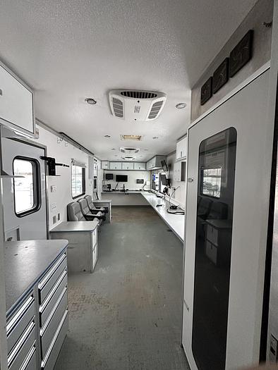 Used 2009 General Chassis Office/ Data Van