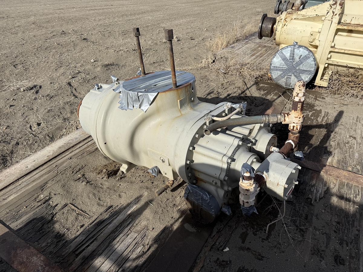 Used Sullair Screw compressor