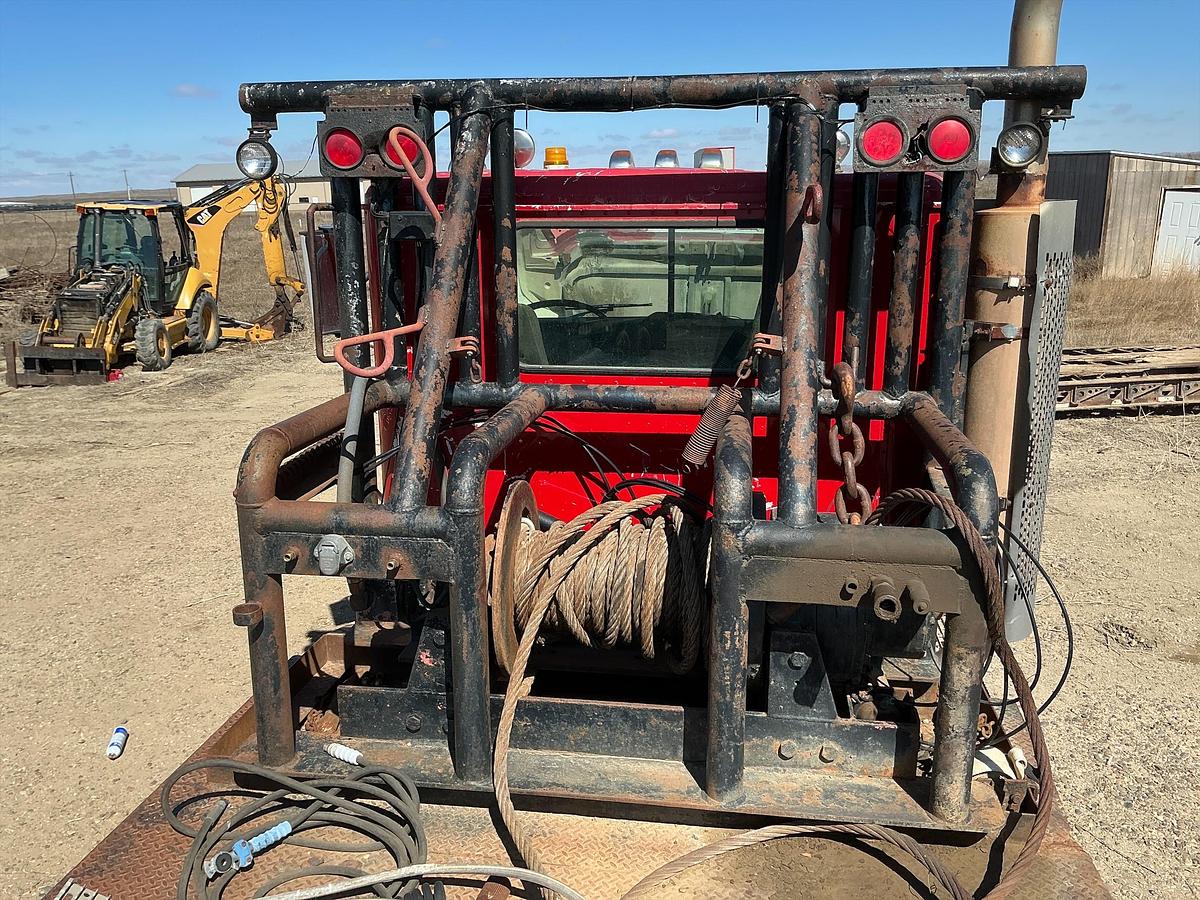 Used International Semi Winch Truck 