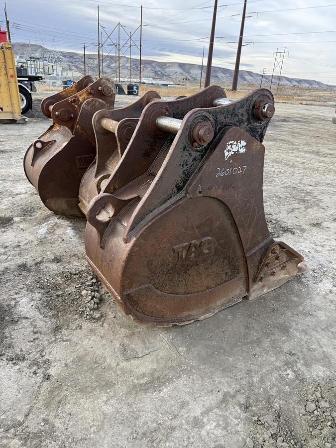 Used TAG 24in Excavator Bucket