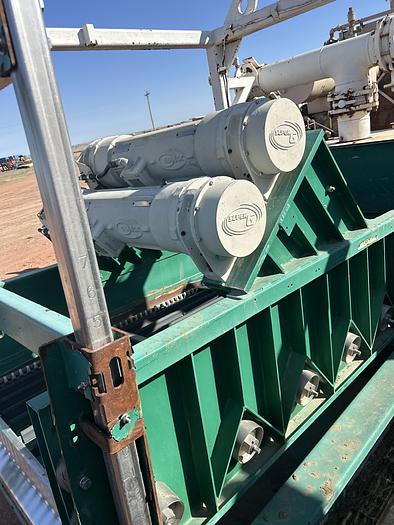 Used Derrick Corporation FL504 Shaker