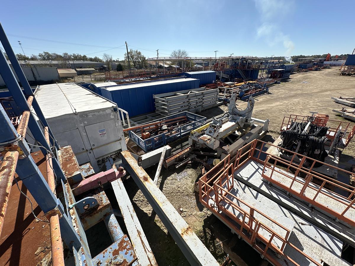 Refurbished NOV IDEAL RIG 1500 HP WALKING DRILL RIG