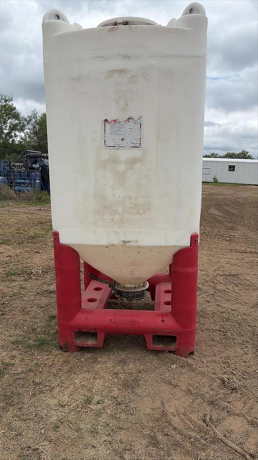 Used Snyder Flow Master Hopper 