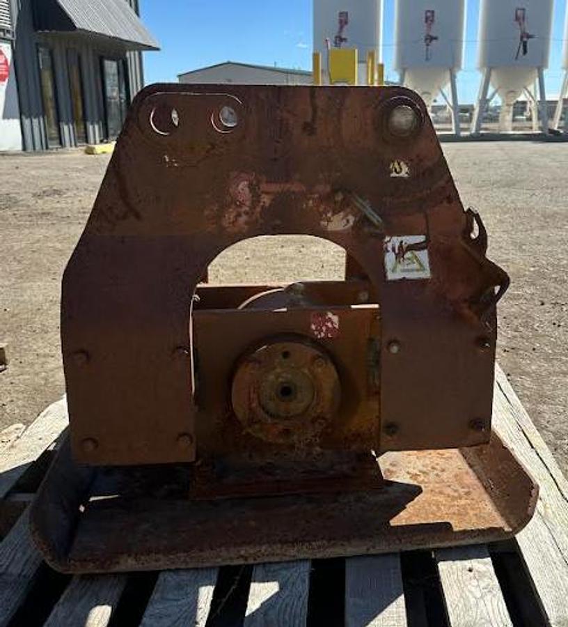 Used Hydraulic Plate Compactor for Standard Backhoe
