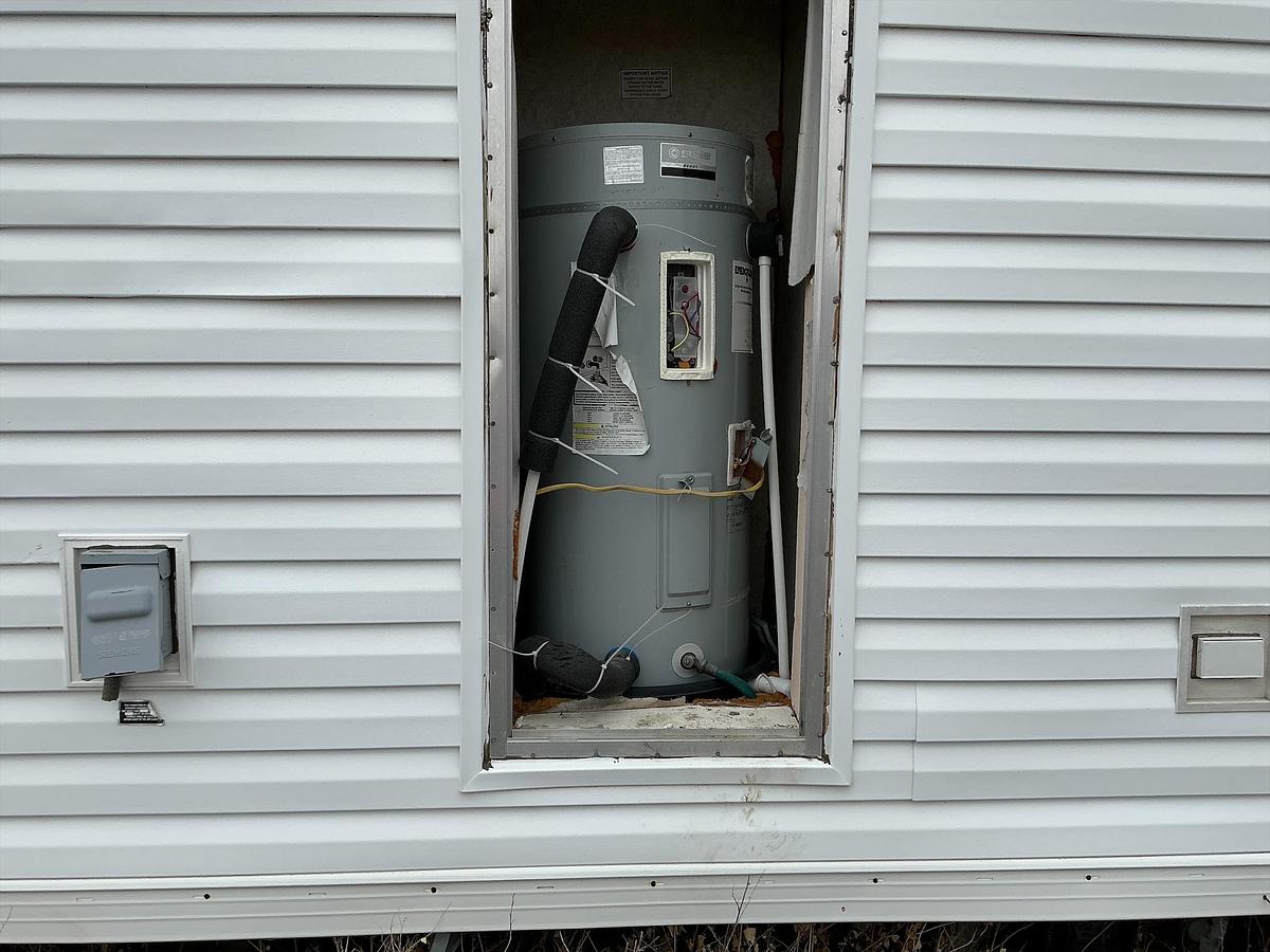 Used Crew House (Mobile Home)