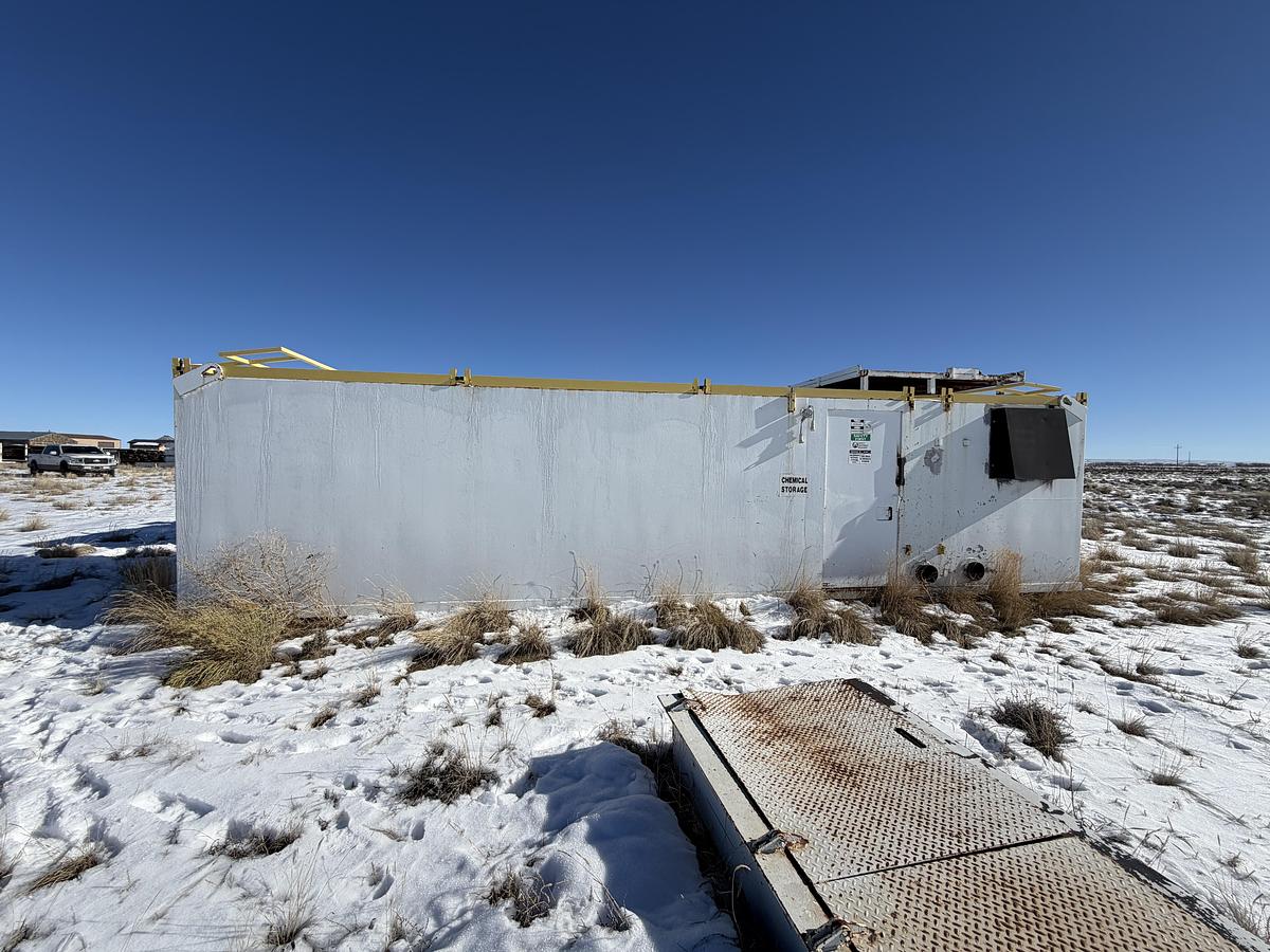 Used Dog House, Parts House, Rig #323 